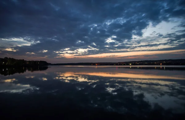 Beautiful Sunset Lake Reflection Water Surface — Stock Photo, Image