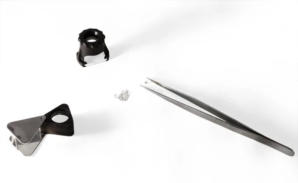 Hulpmiddelen Voor Evaluatie Van Diamanten Vergrootglas Loupe Pincet Meten Geïsoleerd — Stockfoto