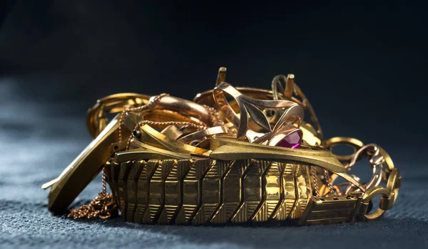 Perhiasan Tua Jam Tangan Emas Dan Berlapis Emas Dengan Latar — Stok Foto