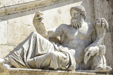 Roma, İtalya, Campidoglio kare heykel Tiber Nehri tasvir. Ayrıntı Romulus ve Remus