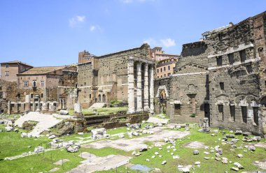 Roma, Trajan'ın pazar kalıntıları ve Augustus Forumu İmparatorluk Roma'Mars Tapınağı ile