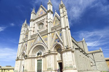 Orvieto Katedrali (Duomo di Orvieto) İtalya'nın cephe. İnşaat Gotik tarzı Madonna için adanmış