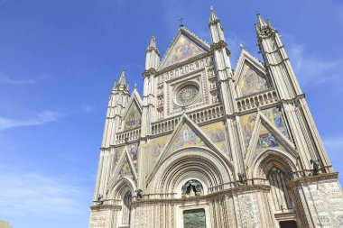 Orvieto Katedrali (Duomo di Orvieto) İtalya'nın cephe. İnşaat Gotik tarzı Madonna için adanmış