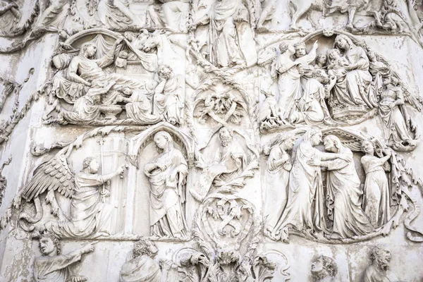 Detalhe Fachada Duomo Orvieto Itália Baixo Relevo Mármore Representando Episódios — Fotografia de Stock