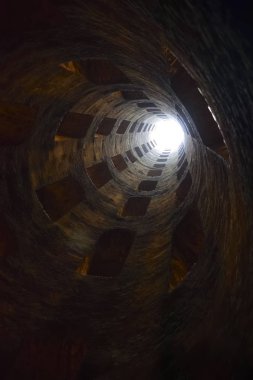St Patrick's şey, Orvieto, İtalya. Tarihi iyi. Büyük mühendislik iş, 1547 inşa edilmiş. Derinlik 54 metre, genişliği 13 metre... özellikleri spiral merdivenler