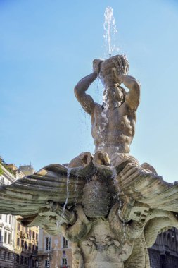 Piazza Barberini, Rome İtalya içinde Tanrı Triton çeşme. Bernini tarafından yapılan