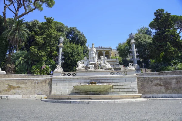 Roma Italia Escultura Piazza Del Popolo Que Representa Diosa Roma —  Fotos de Stock