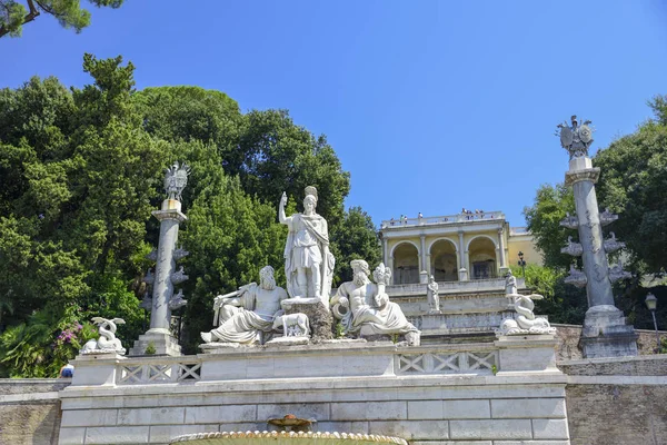 Roma Italia Escultura Piazza Del Popolo Que Representa Diosa Roma —  Fotos de Stock