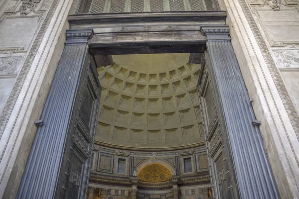 Monumentos Roma Italia Entrada Del Famoso Panteón — Foto de Stock