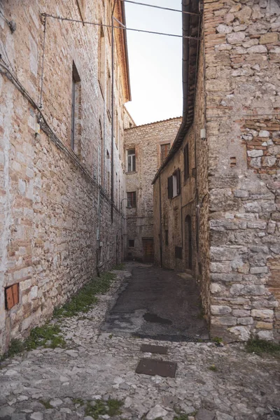 Charakterystyczne Aleja Włoski Średniowiecznej Wiosce Amelia Umbria Włochy — Zdjęcie stockowe