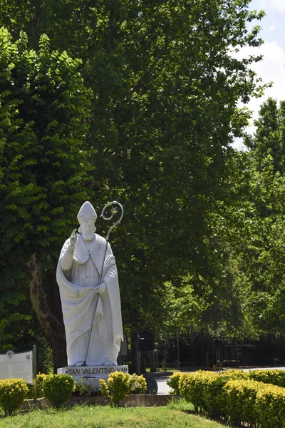 Día San Valentín Estatua San Valentín Que Protege Los Amantes — Foto de Stock