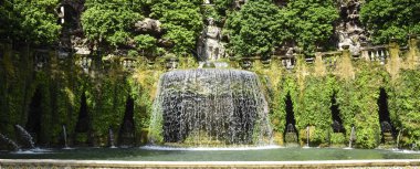 Villa D ' Este, Rome, Italy yakınındaki ünlü bahçeler. Bahçede elli çeşmeler vardır