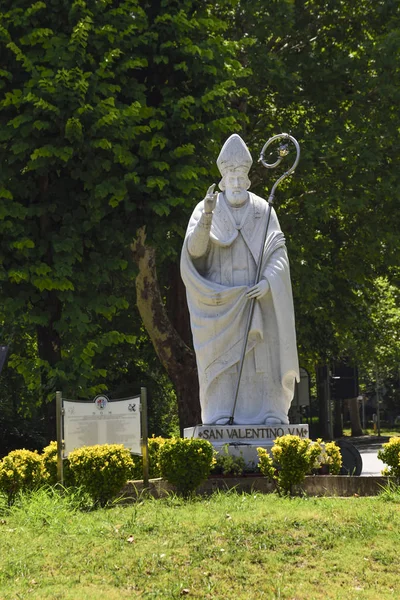 Día San Valentín Estatua San Valentín Que Protege Los Amantes — Foto de Stock