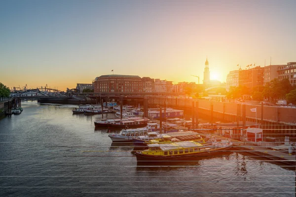 Hamburg Alman Harbour City — Stok fotoğraf