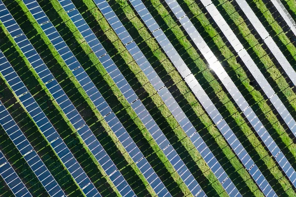 Güneş Enerjisi Santrali — Stok fotoğraf