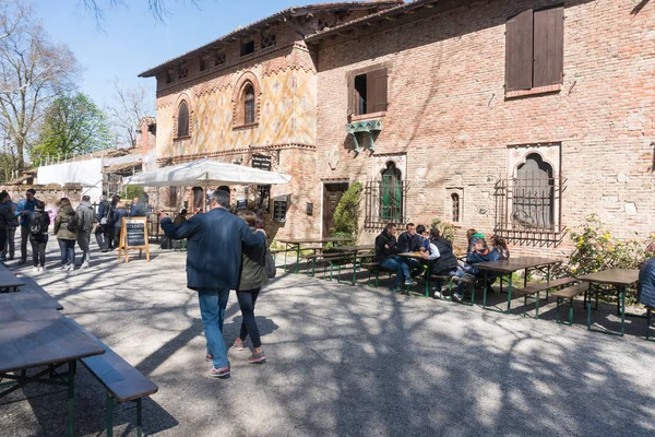 Piacenza Itália Abril 2018 Visita Vila Histórica Grazzano Visconti Aldeia — Fotografia de Stock
