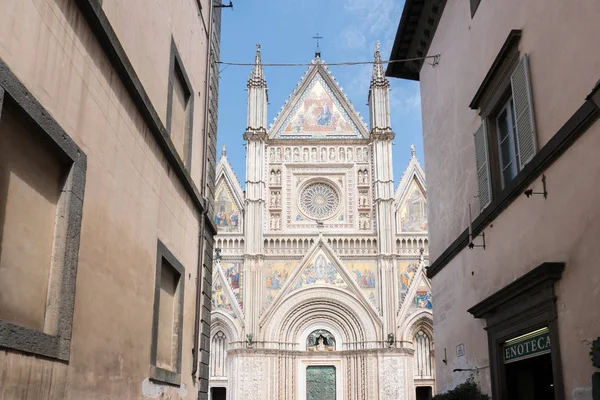 Orvieto Italia Aprile 2018 Turisti Visitano Città Orvieto Suo Duomo — Foto Stock