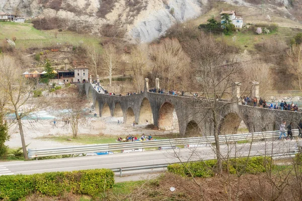 Bobbio Talya Nisan 2018 View Eski Ortaçağ Köprü Nehri Bobbio — Stok fotoğraf