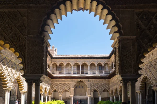 Sevilla Spanje Augustus 2017 People Bezoeken Royal Alcázar Van Sevilla — Stockfoto
