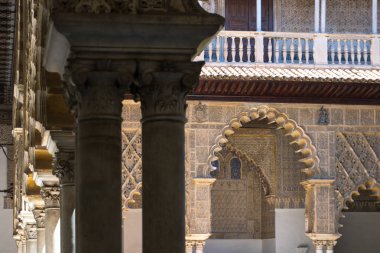 Sevilla, İspanya-Ağustos 8, Royal Alcazar Seville güneşli bir gün boyunca 2017:particular.