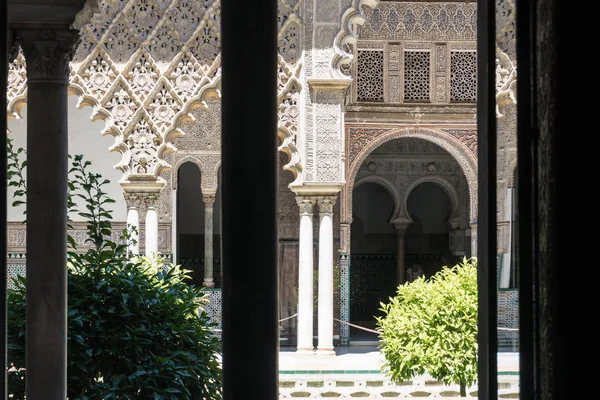Sevilla, İspanya-Ağustos 8, Royal Alcazar Seville güneşli bir gün boyunca 2017:particular.