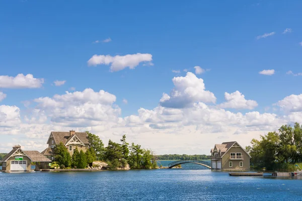 Tausend Inseln Kanada August 2015 Klassisches Ferienhaus Ufer Des Flusses — Stockfoto