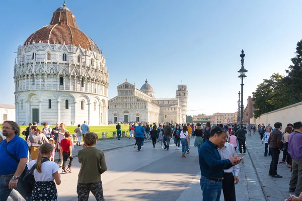 Slenteren in Pisa — Stockfoto