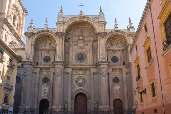 Granada Espanha Agosto 2017 Passear Granada Frente Catedral Durante Dia — Fotografia de Stock