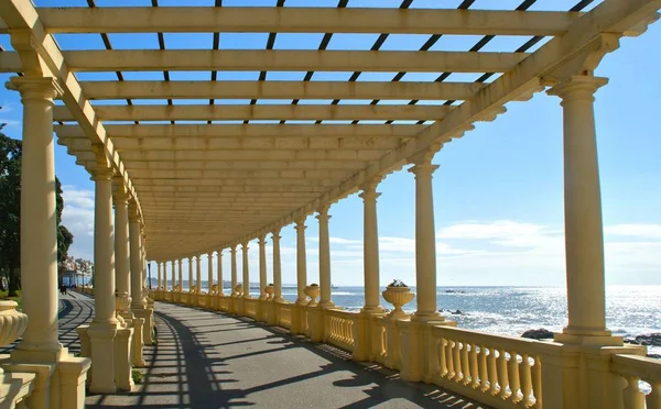 Kıyı yolu Pergola Foz adlı ile yapmak Douro, Oporto, Portekiz