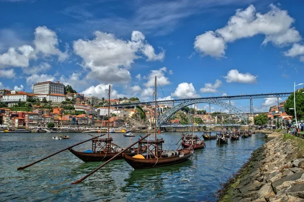 Rzeki Douro Tradycyjne Łodzie Porto Portugalia — Zdjęcie stockowe