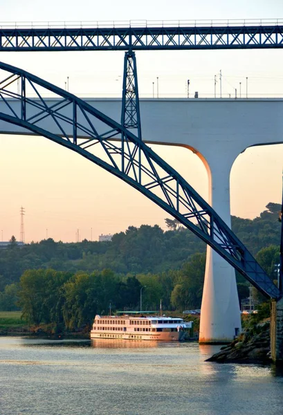 Portekiz Porto Daki Douro Nehri Üzerindeki Köprüler — Stok fotoğraf