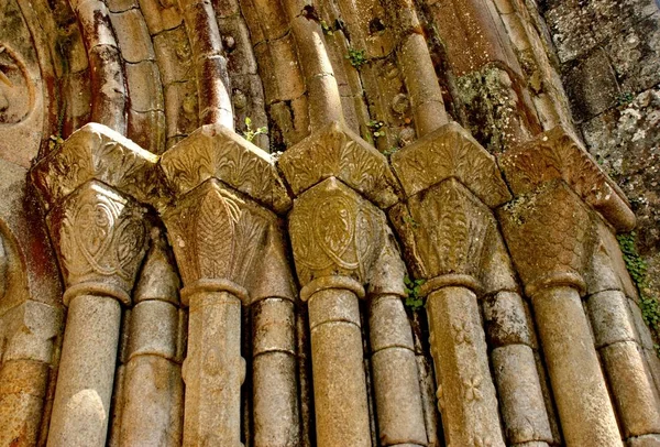 포르투갈 페나피엘의 소사의 로마네스크 양식의 수도원 — 스톡 사진