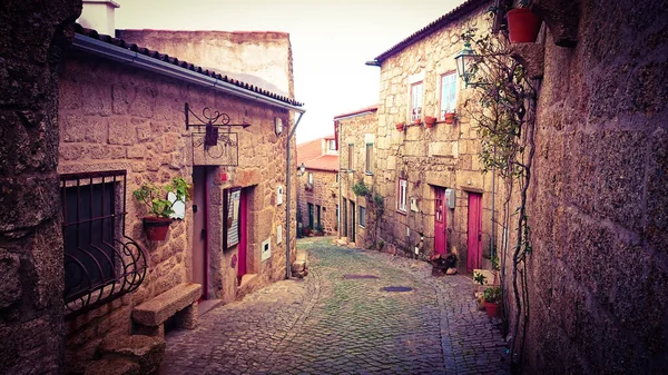 ポルトガルの中心部にあるモンサントの歴史的村 — ストック写真