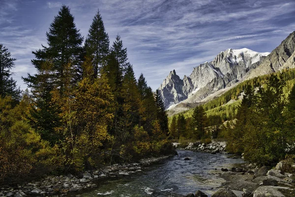 River Ferret Valley Autumn Season Mont Blanc Wall Background Clouds — Stock Photo, Image