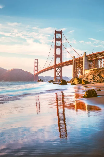 Zlatý most při západu slunce, San Francisco, Kalifornie, USA — Stock fotografie