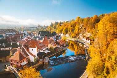 Gün doğumunda Cesky Krumlov tarihi kenti, Bohemya, Çek Cumhuriyeti
