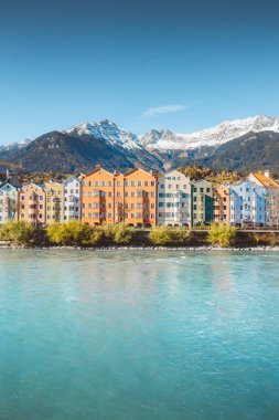 Innsbruck şehri, Inn nehri ile, Tirol, Avusturya