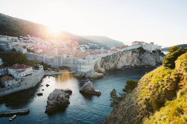 Исторический город Дубровник на рассвете, Далмация, Хорватия — стоковое фото