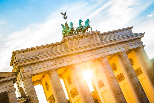 Braniborská brána při západu slunce, Berlín, Německo — Stock fotografie