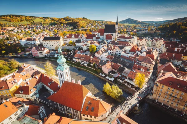 Cidade histórica de Cesky Krumlov ao pôr-do-sol, Boêmia, República Checa — Fotografia de Stock