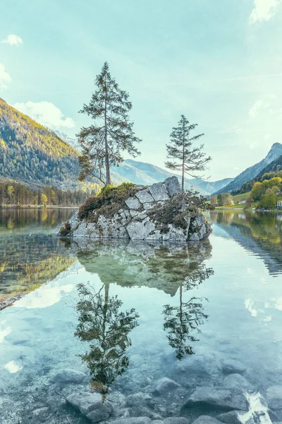 Lago Hintersee em Nationalpark Berchtesgadener Land, Baviera, Alemanha — Fotografia de Stock