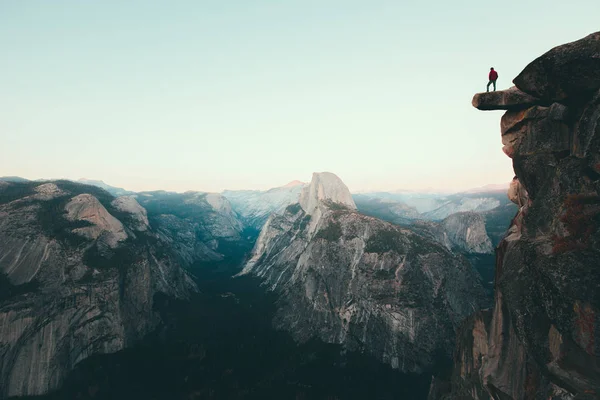 Vandrare i Yosemite National Park, Kalifornien, Usa — Stockfoto