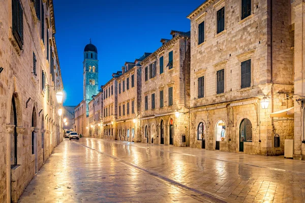 크로아티아 달마티아 두브로브니크의 마을의 거리인 석순의 전형적 파노라마 아름다운 — 스톡 사진