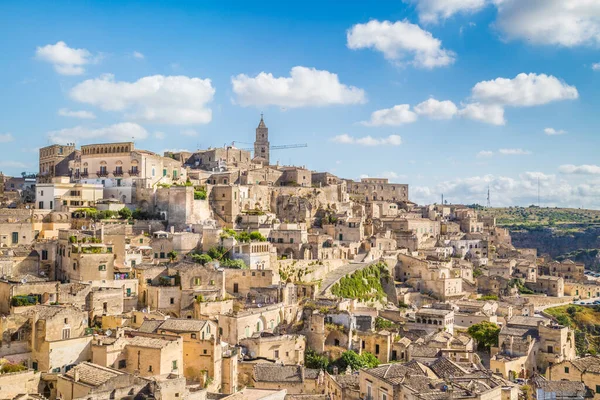 Panoramatický Pohled Starověké Město Matera Sassi Matera Slunečného Dne Modrou — Stock fotografie