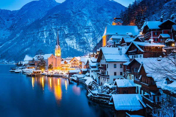 Classic Postcard View Famous Hallstatt Lakeside Town Alps Beautiful Hallstattersee — Stock Photo, Image