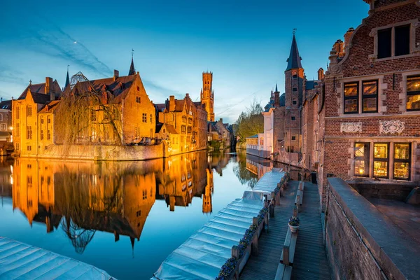Brugge Tarihi Şehir Merkezi Alacakaranlık Flanders Belçika — Stok fotoğraf