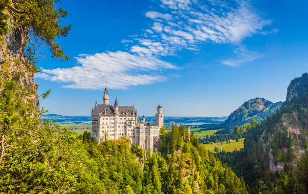 Hermosa Vista Del Mundialmente Famoso Castillo Neuschwanstein Palacio Del Renacimiento — Foto de Stock