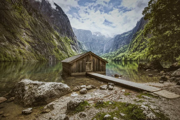 Krásný Výhled Tradiční Dřevěný Člun Dům Břehu Slavného Jezera Obersee — Stock fotografie