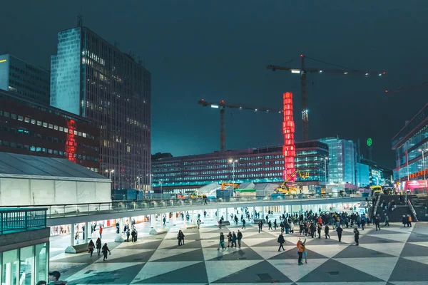 Vista Panorámica Famosa Plaza Sergels Torg Por Noche Centro Estocolmo —  Fotos de Stock