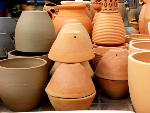 Uma Coleção Grandes Vasos Flores Cerâmica Forma Cone Potes Flor — Fotografia de Stock